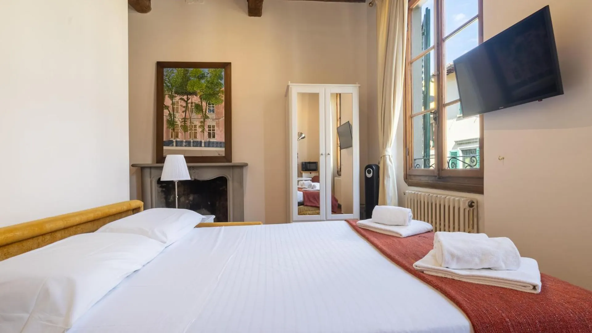San Frediano Central Studio Florence